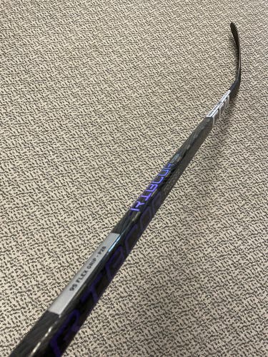 CCM Trigger 7 Pro 95 flex P28 curve