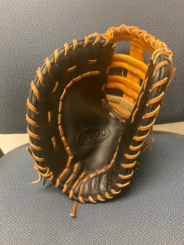 Wilson A2000 1st Base Mitt (repaired)-12.5’ LHT