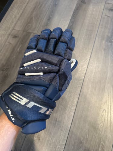 True 15"  Catalyst 9X Gloves