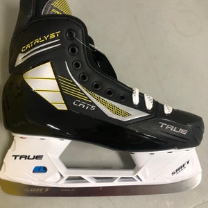 NEW TRUE Catalyst 5 size 8 hockey skates