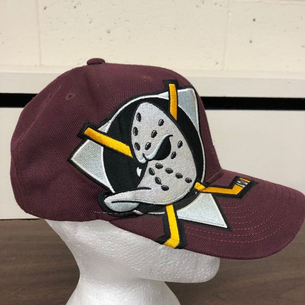 Anaheim Mighty Ducks Hat Cap Snapback Vintage NHL Hockey CCM Retro Purple