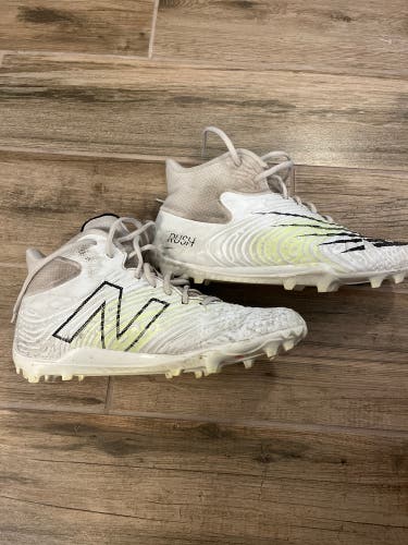 White Men's Size 10 (Women's 11) Mid Top Rush