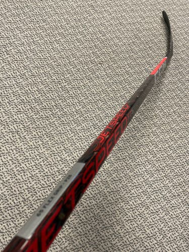 CCM FT5 65 flex P28 curve right hand stick