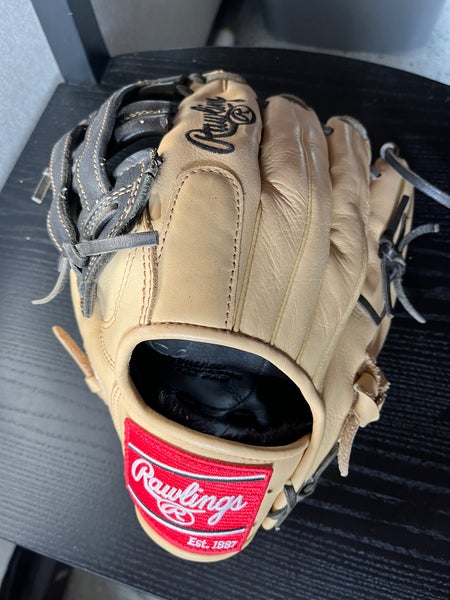 Used Left Hand Throw 12.75" Gold Glove Elite Baseball Glove