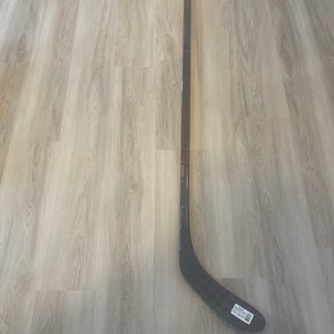 Senior Left Hand P28  87 Flex Vapor 3X Pro Hockey Stick