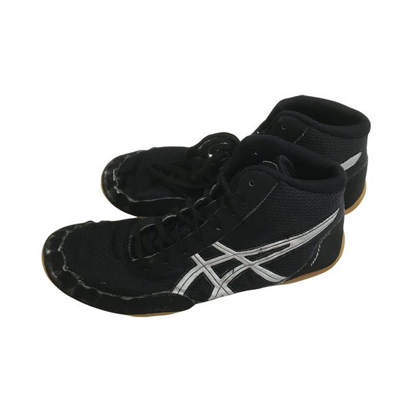 Used Asics Matflex Senior 7.5 Wrestling Shoes SidelineSwap