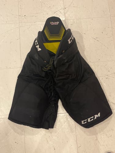 Junior XL CCM Tacks 5092 Hockey Pants