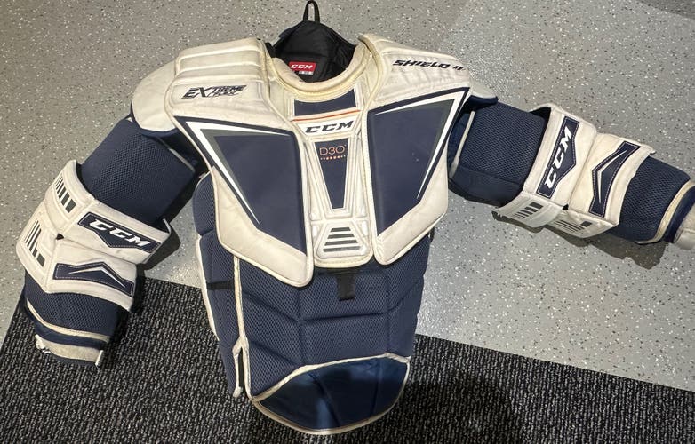 Used XL CCM Pro Stock Extreme Flex Shield II Goalie Chest Protector