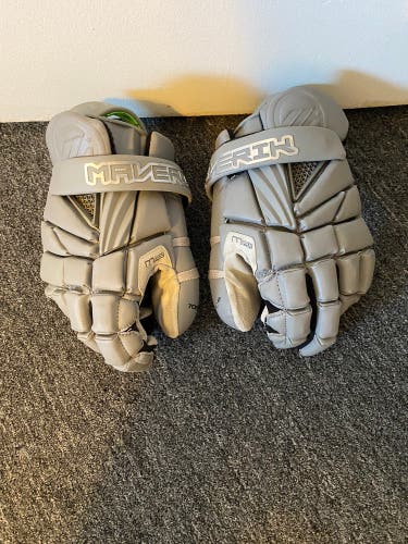 Grey 14” Maverik max goalie gloves
