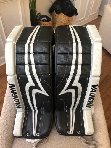 Vaughn Pro Stock Pro V Elite Pro Carbon Custom Hockey Goalie Leg Pads 34+2”