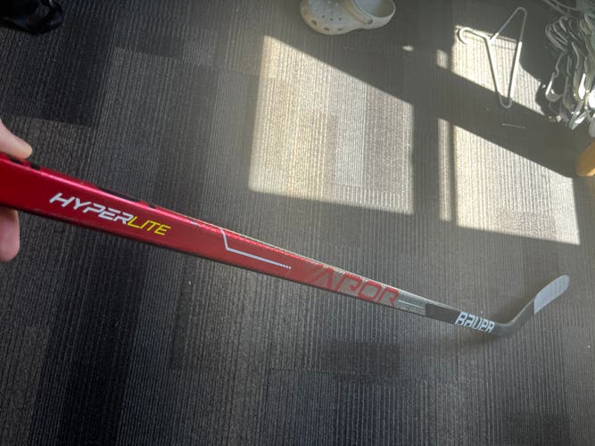 Used Left Hand P88 Vapor Hyperlite Hockey Stick