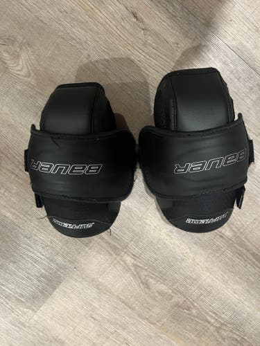 Bauer supreme s18 knee pads