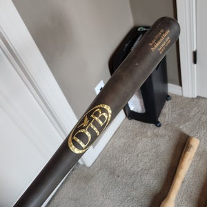 Professional Series 2020 Dove Tail Bat Wood DT110-SD Bat (-3) 30 oz 33"