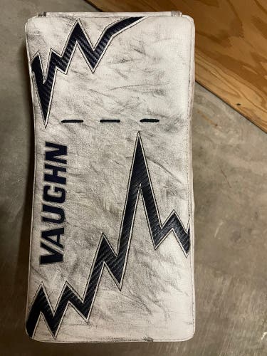 Vaughn V9 Pro Carbon Senior Custom Blocker
