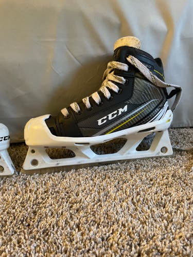 Used CCM Tacks Size 4 9060 Hockey Goalie Skates