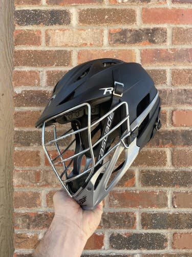 Black And Silver Cascade R Helmet