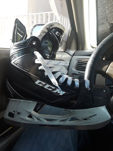 Senior New CCM RibCor 78K Hockey Skates Regular Width Pro Stock Size 8.5