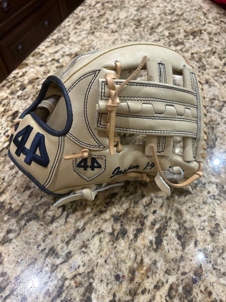 Used Infield 11.75" Japan select Baseball Glove