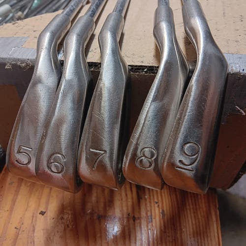 Used Ping Eye Men's Right Iron Set 5i-9i  Steel Shaft