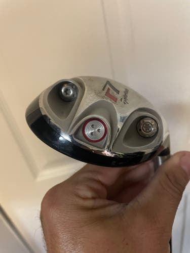 Taylormade R7 3/15 Deg In right handed  Graphite shaft