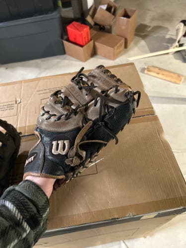 Used First Base 12.25" A2000 Baseball Glove