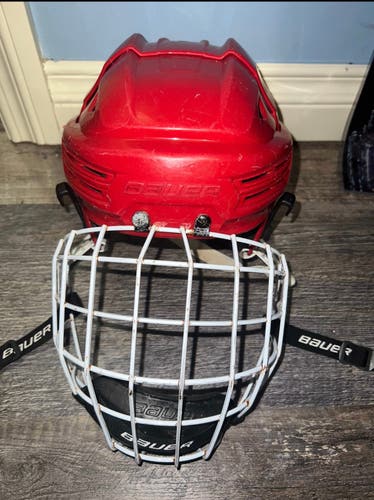 Used Small Bauer  Re-Akt 200 Helmet