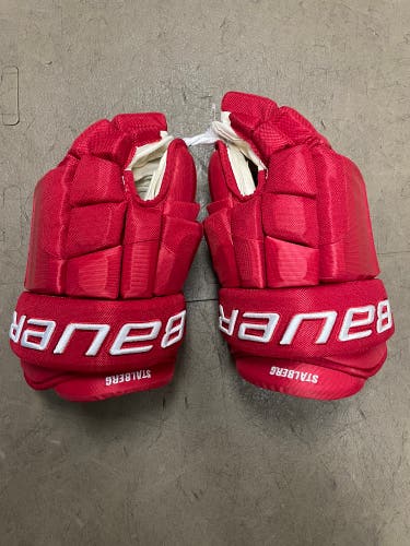 Bauer 14" Pro Stock Gloves (Hurricanes)