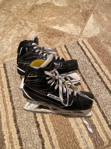 Junior Bauer Regular Width Size 5 Supreme 1S Hockey Goalie Skates
