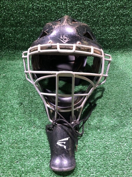 NWT Louisville Slugger Women's Softball Goalie Style Catcher's Helmet Black