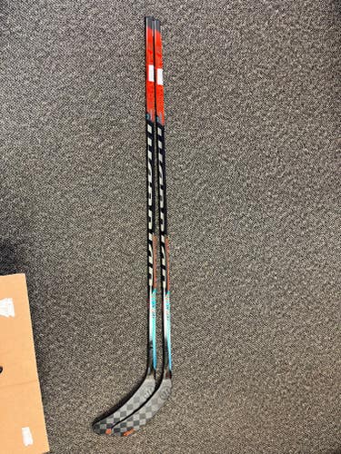 New Intermediate Warrior Left Hand Covert QRE10 Hockey Stick W03