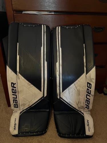33" Bauer  Supreme M5 Pro Goalie Leg Pads