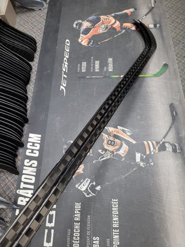 2 PACK | P88 | 85 Flex New Senior CARBON PRO Right Handed Hockey Stick P88 Pro Stock