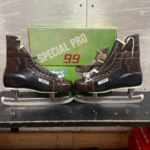 New Bauer Regular Width Size 11 Special Pro 99 Hockey Skates