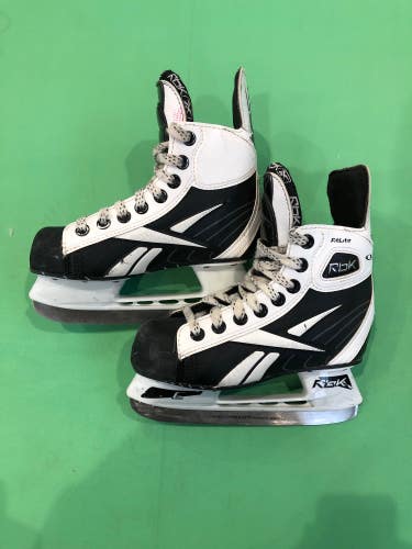 Used Youth Reebok Fitlite 7K Hockey Skates (Regular) - Size: 12.5
