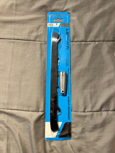 New Bauer LS Pulse Ti  Goalie Runners Size 9 Black steel