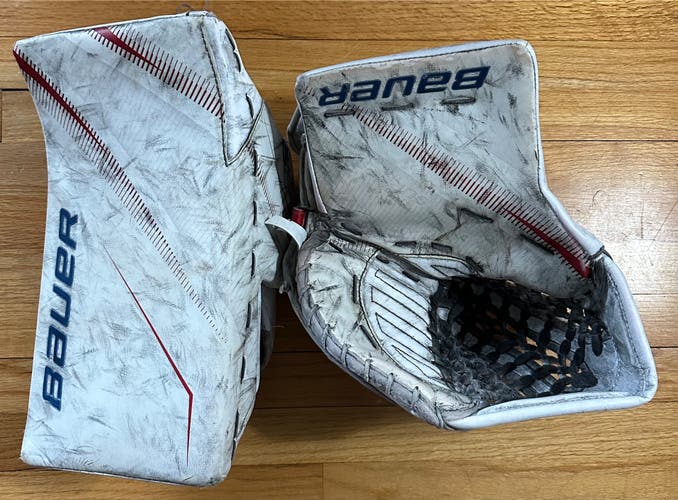 Used Bauer  Supreme 2S Pro Glove And Blocker