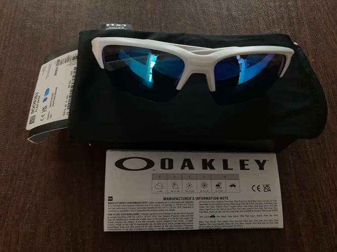 Unisex Small Oakley Flak Beta 2.0 Sunglasses