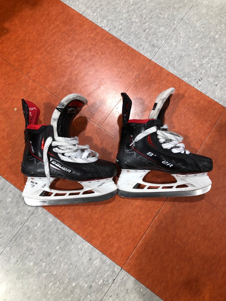 Used Senior Bauer Vapor 3X Pro Hockey Skates 6.5