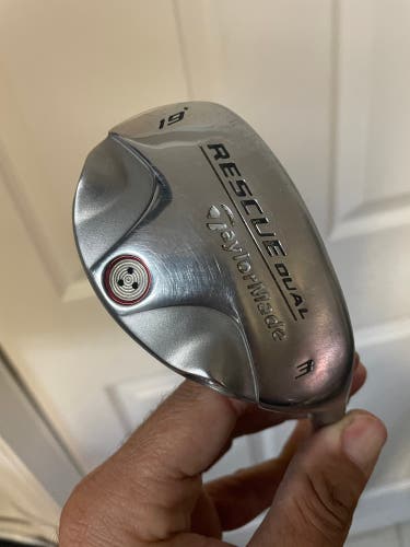 Taylormade Rescue Dual 3 Wood In Right Handed 19 deg  Graphite shaft