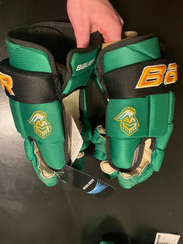 Bauer 15" Nexus Team Gloves