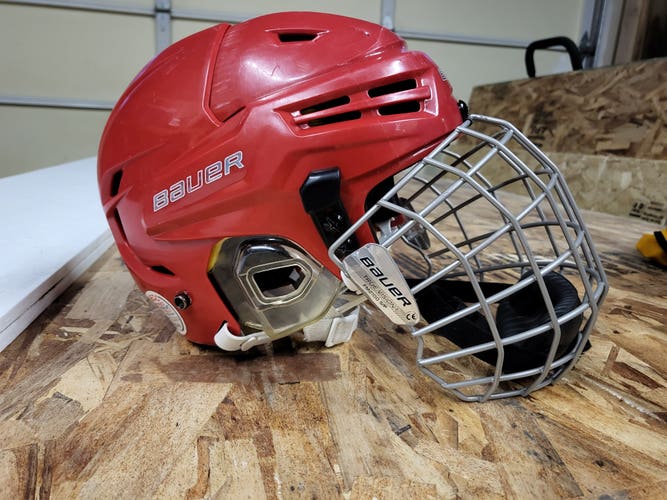 Bauer Re-Akt Hockey Helmet Size Adult Small