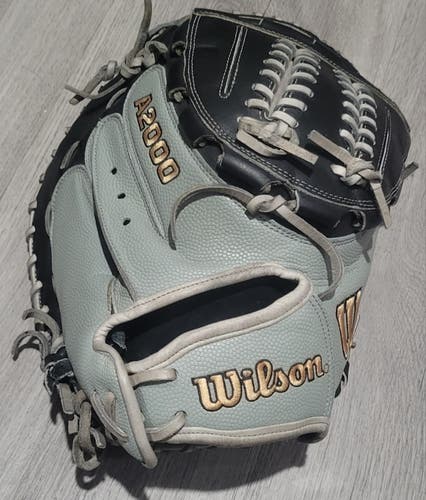 Wilson 34" СM34 A2000 SuperSkin Series Fastpitch Catcher's Mitt