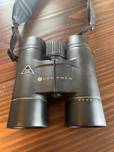 Used Leupold Acadia Binoculars, 10x42