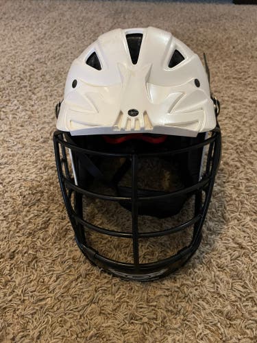Used Player's Cascade CLH2 Lacrosse Helmet Size XS