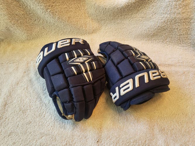 Used Bauer Nexus 800 Gloves 10"