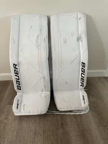 33" Bauer  Supreme M5 Pro Goalie Leg Pads