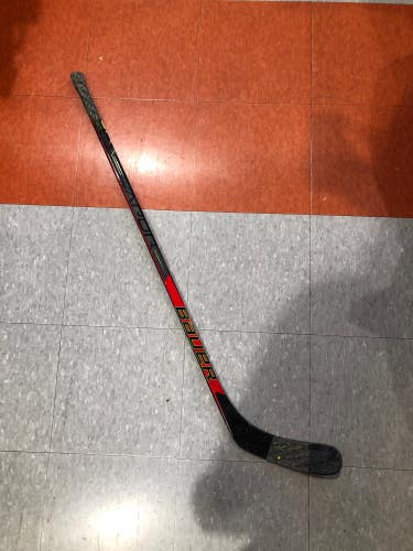 Used Youth Bauer Vapor Tyke Left Hockey Stick P92