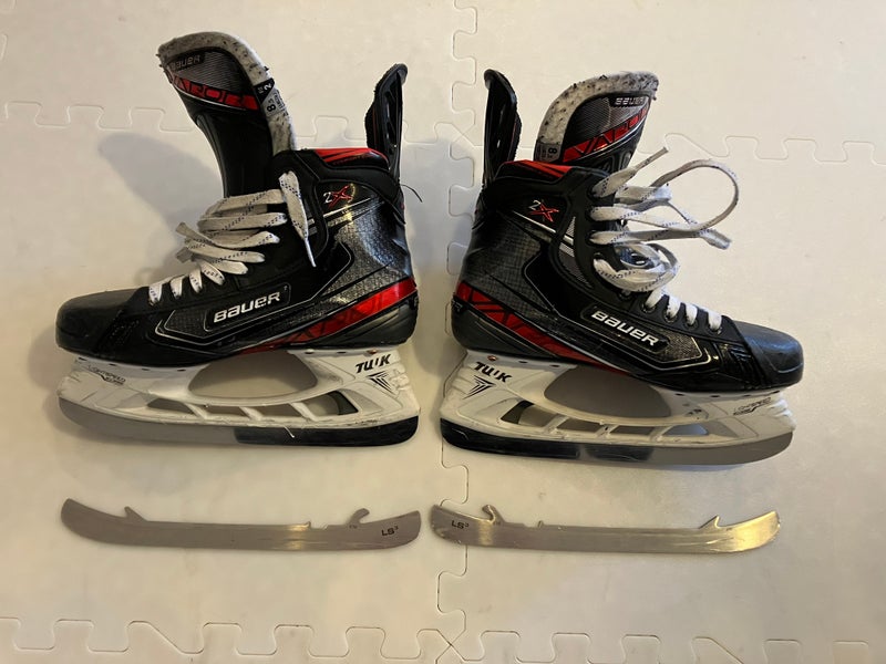 Used Bauer Regular Width Size 8.5 Vapor 2X Hockey Skates