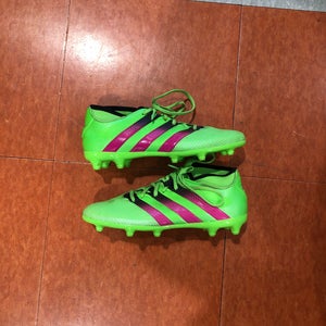 Used Women's 7.0 Molded Adidas Cleats