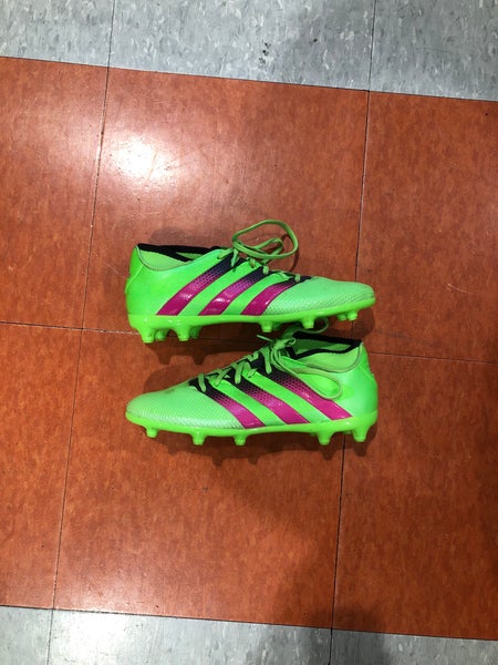 Used Women's 7.0 Molded Adidas Cleats